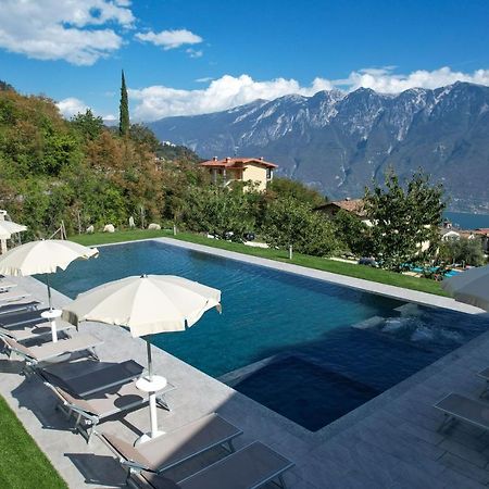 Borgo Ermanno Aparthotel Tignale Exterior photo